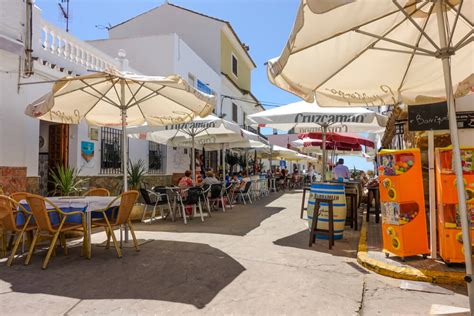 Descubre Zahara De Los Atunes Actividades Imperdibles Y Consejos De Viaje Soltero Mochilero