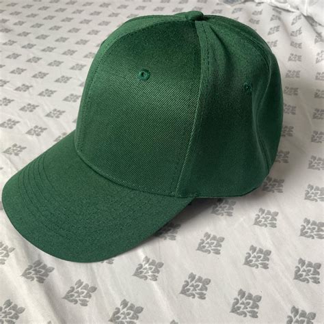 Green Baseball Cap Perfect For Summer Never Worn Depop