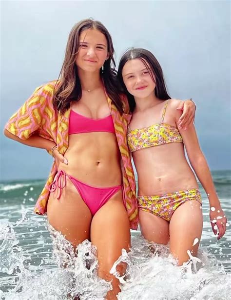 Violet And Maddy Mcgraw Celebridades Bonitos Fotos De Porristas