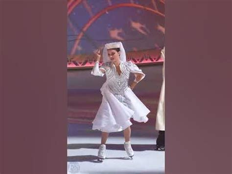 Анна ЩЕРБАКОВА невеста! Свадьба на шоу "Вечера на Хуторе" - YouTube