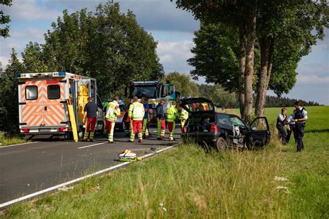 Schwerer Unfall Mit Twingo Drei Rettungshubschrauber Im Einsatz