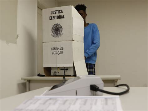 Ainda Poss Vel Pedir Voto Em Tr Nsito Para O Turno Jornal De