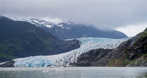 Glaciar Del ` S De Mendenhall En Juneau Alaska Foto De Archivo