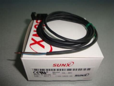 One New In Box Panasonic Sunx Gl H Proximity Switch Sensor Gl H Ebay