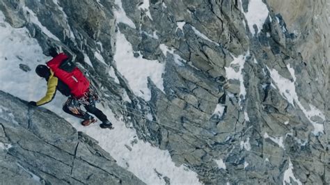 Montagne La Vertigineuse Ascension Des Grandes Jorasses Par Trois