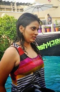 Girls Hot Wallpapers HOt Girls Girls Kudi New Girls HOT MALLU AUNTY