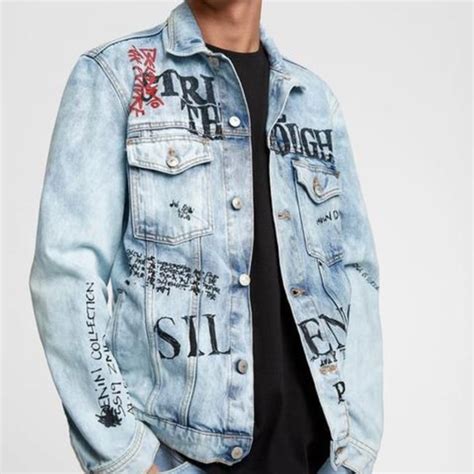 Detail Zara Denim Graffiti Jacket Koleksi Nomer 5