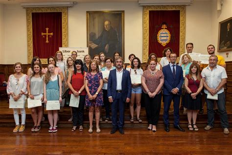 Reuno La Universidad De Oviedo Entrega Las Ayudas Liberbank Para La