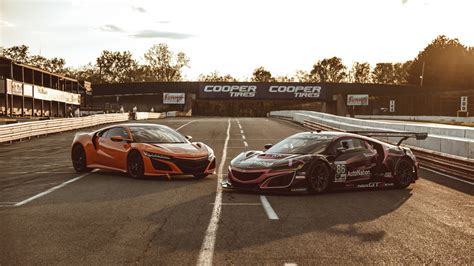 The Acura NSX versus the NSX GT3 Evo race car