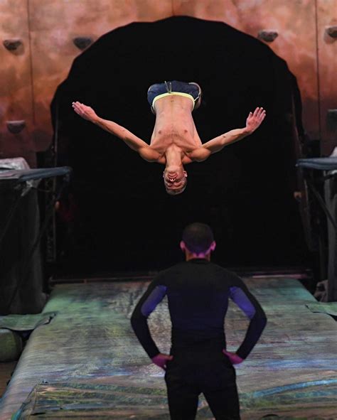 Video Cirque Du Soleil Artists Practice At The Times Union Center