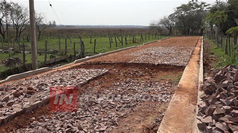 AVANZAN OBRAS DE EMPEDRADO EN EL CASCO URBANO DE JOSÉ L OVIEDO