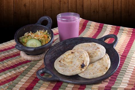 Cómo hacer pupusas de ayote Comedera Recetas tips y consejos para