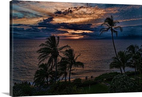 Kaanapali beach sunset | Kaanapali beach, Wall art prints, Canvas print wall