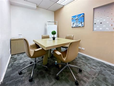 Private Office Space For 4 Persons In Regus Eco Tower Bonifacio