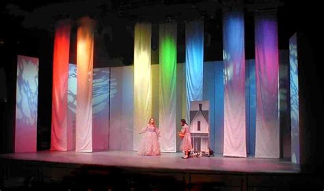 wizard of oz lighting | Set design theatre, Stage set design, Scenic design