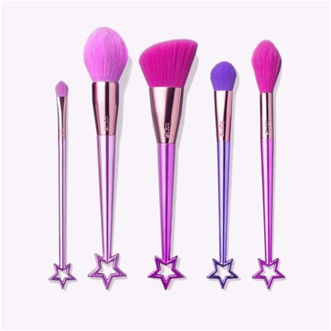 And A Set Of Five Super Pretty Makeup Brushes That Are Sure To Be The