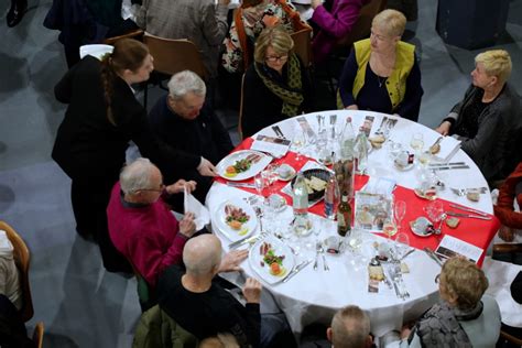 Repas Des Seniors En Piste Ville De Nogent Sur Marne