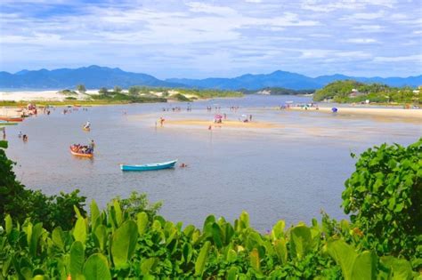 Passeio para Guarda do Embaú saindo de Florianópolis Sambatur