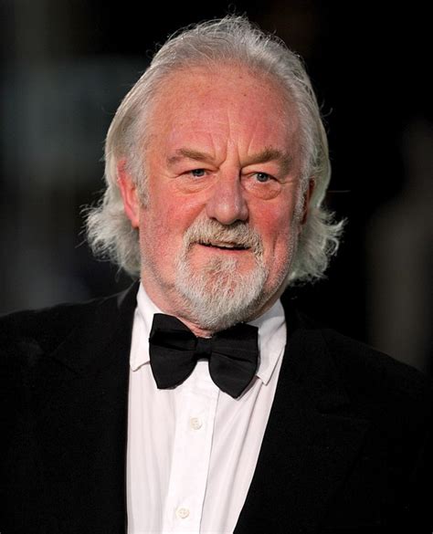 Morre Bernard Hill ator de Titanic e O Senhor dos Anéis aos 79