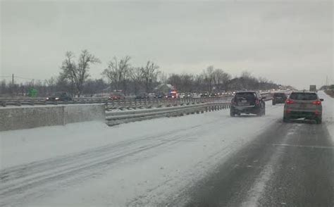 Highway 401 Near Kingston Reopened After Pileup Crash Cbc News