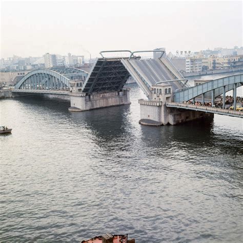 帆船无人高楼大厦方图俯视室外白天度假美景城市风光城市大桥大厦建筑立交桥摩天大楼桥梁船汽车东京日本亚洲