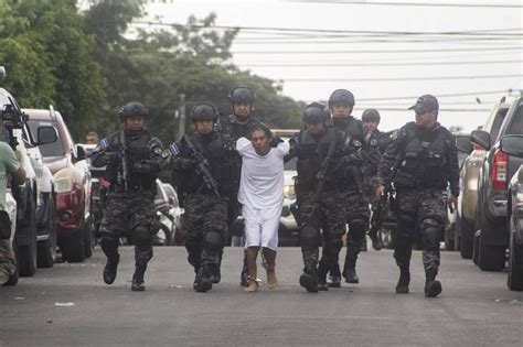 Acusan de resistencia a capturado por asesinato de niña en La Campanera