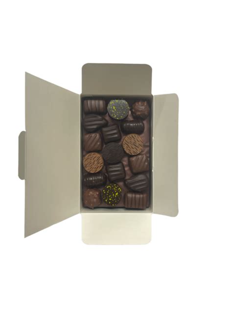 Ballotin Blanc Graphique G Chocolats Assortis Chocolaterie Schaal