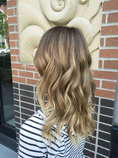 Beachy Blonde Wavy Hair Done By Lillian Herner Blonde Wavy Hair Long Hair Styles Wavy Hair