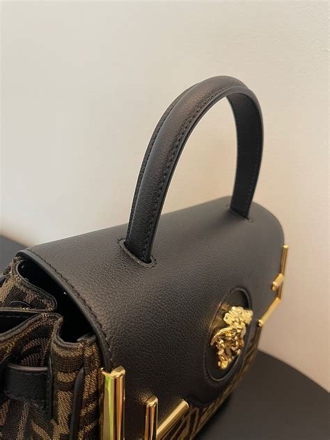 Fendiandversace Aaa Handbags 528947 Replica