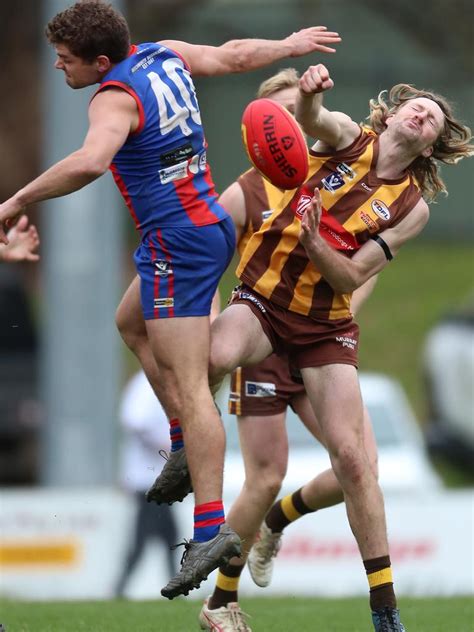 Country Footy Kiewa Sandy Creek V Beechworth In Tallangatta League