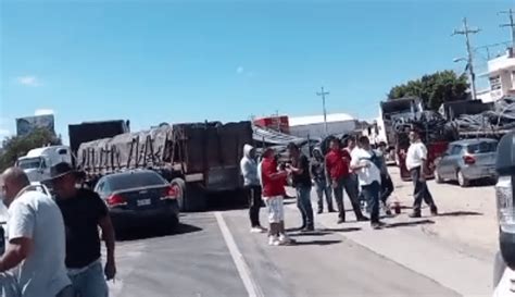 Transportistas Bloquean La México Querétaro Exigen Mayor Seguridad Ante Robos Y Asaltos