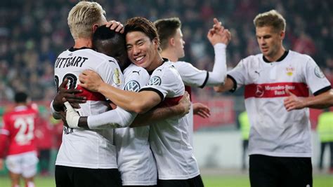 Liveticker Zum Nachlesen Vfb Stuttgart Steht Im Achtelfinale Vfb