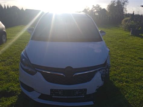 Opel Zafira c Lift błotnik prawy 17 rok Lębork OLX pl