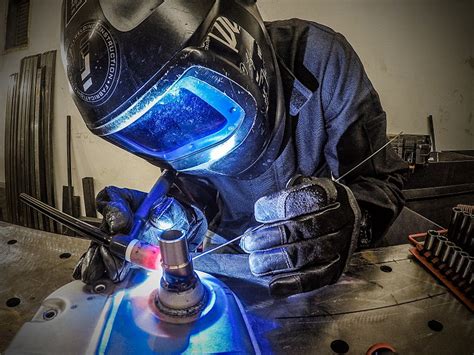 What Is TIG (GTAW) Welding? Pros, Cons, & Thorough Guide | WaterWelders