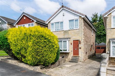 Southleigh Road Leeds 3 Bed Detached House For Sale £225 000