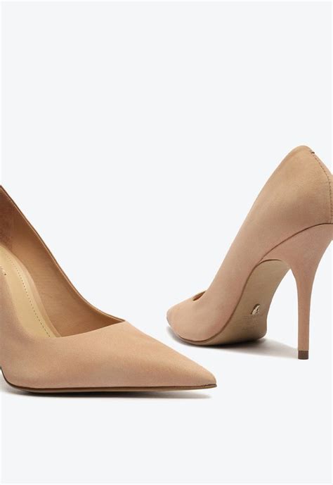 Scarpin Nude Arezzo Nobuck Salto Alto Fino Bico Fino Zz Mall Em