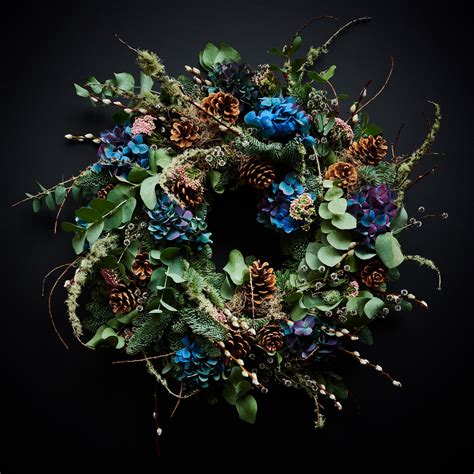 Where To Order The Prettiest Wreaths, Garlands & Flowers This Christmas ...