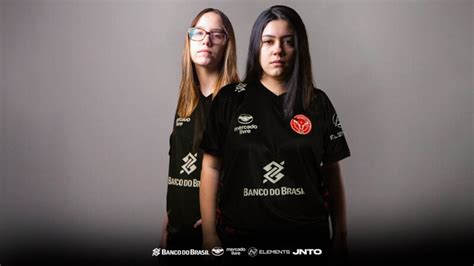 W7m Anuncia Chegadas De Tata E Luhflicks No Time Feminino DRAFT5