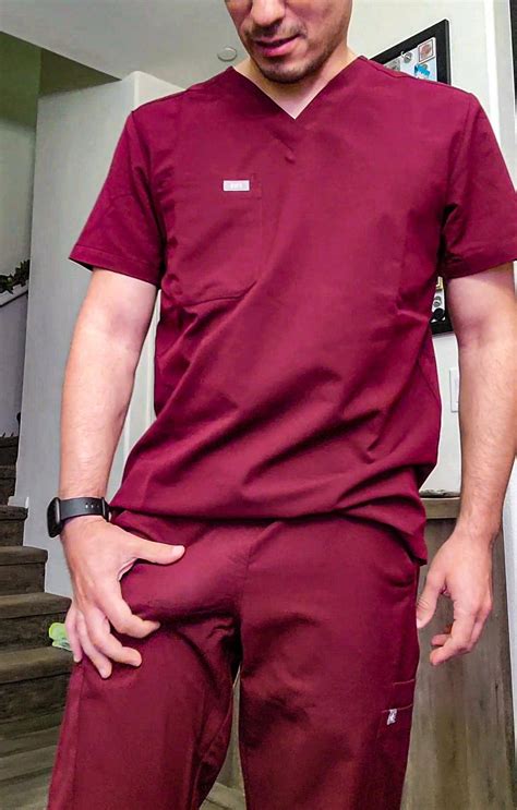 Scrubs Bulge Scrolller