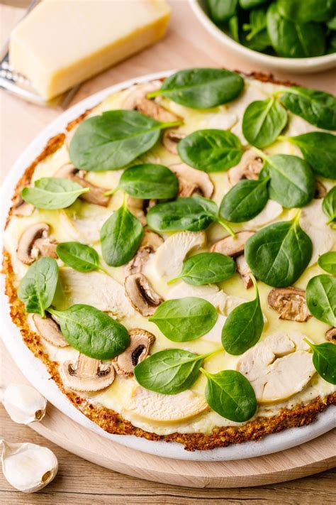 Garlic Chicken Alfredo Pizza Keto Friendly And Low Carb Keto Pots