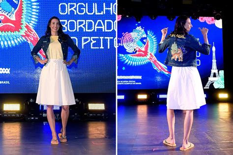 Uniforme Do Brasil Na Olimp Ada Tem Saia Chinelo E Jaqueta Jeans