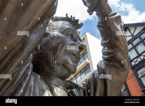 Brian Clough Statue In Nottingham City Nottinghamshire England Uk