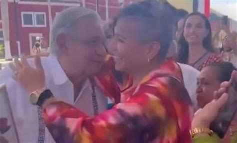 Se Disculpa Amlo Con Salma Lu Vano El Amor No Tiene Sexo Quadratin