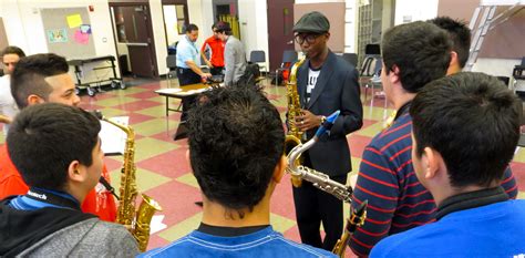 ChiArts student Isaiah Collier conducts a saxophone workshop with ...