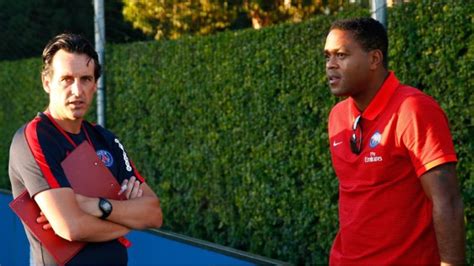 Club Kluivert L Quipe Sera Pr Te Lorsque La Saison Commencera