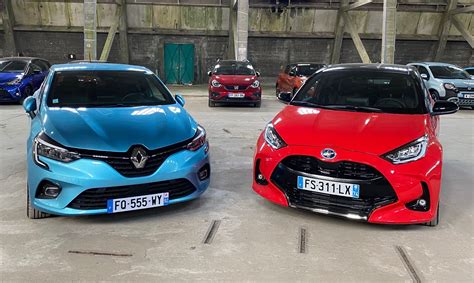 Premier duel : Nouvelle Toyota Yaris hybride vs Renault Clio hybride - Salon de l'auto ...