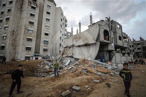 Israeli attacks leave several parts of Gaza in ruins - Anadolu Ajansı