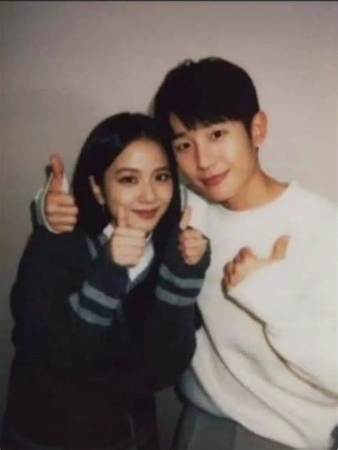 A Number Of Fans Are Shipping Jung Hae In And BLACKPINK S Jisoo