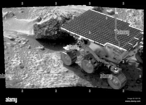 MARS SOJOURNER 1997 NThe Sojourner Rover Studying The Rock Barnacle