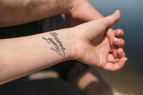 100 Idees De Phrase Pour Tatouage